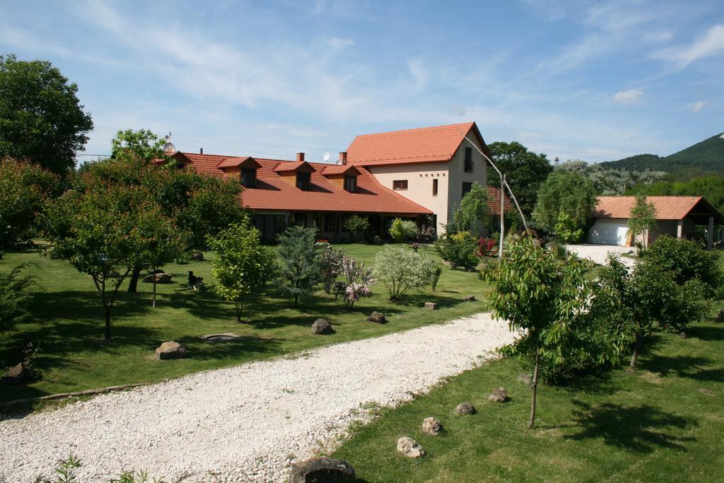Malomdűlő Farmház Pilisborosjenő Exterior foto