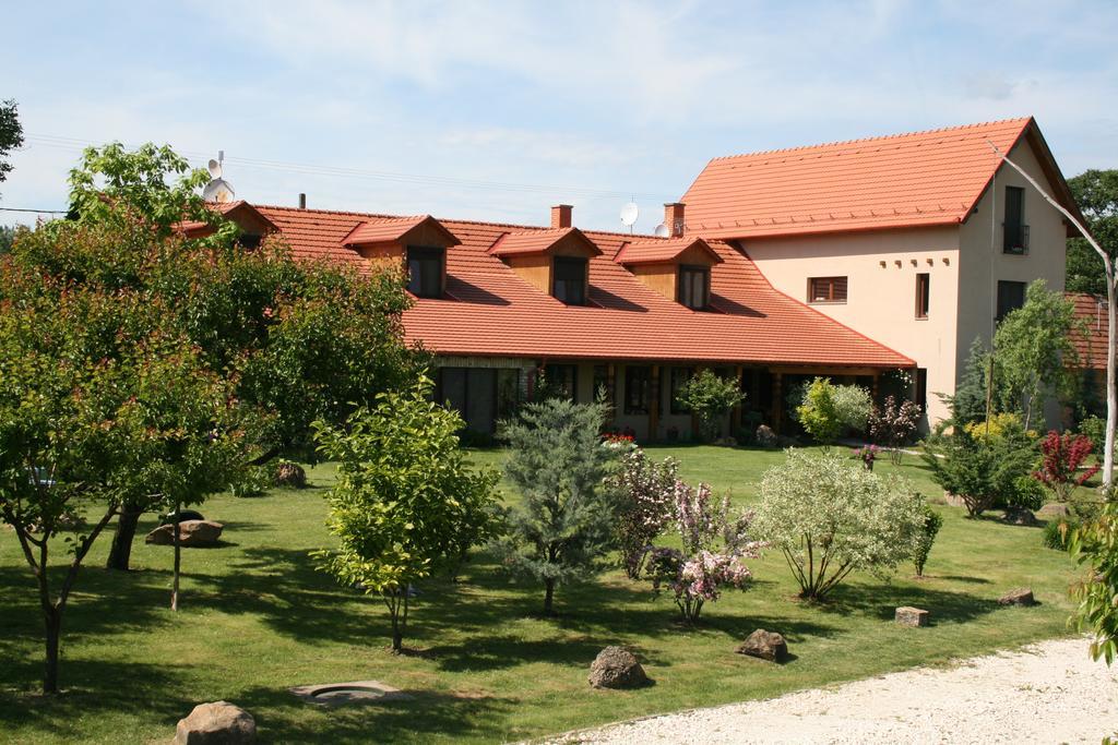 Malomdűlő Farmház Pilisborosjenő Exterior foto